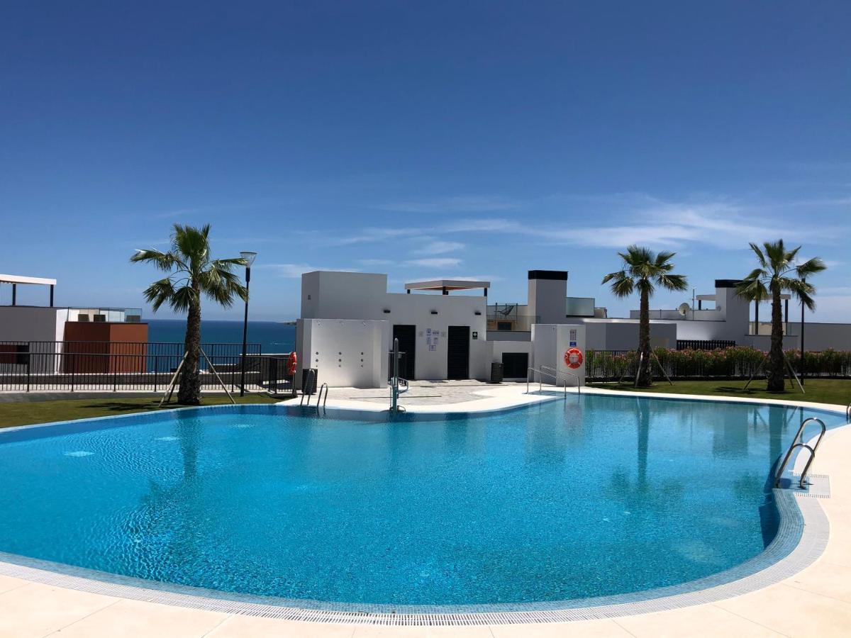 Dream By The Sea Apartment ฟูเอนฮิโรลา ภายนอก รูปภาพ